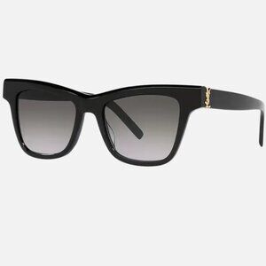 Gorgeous YSL Saint Laurent Sunglasses | EUC M106